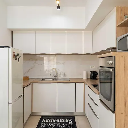 Why Not - Two Bedroom With Balcony Apartment