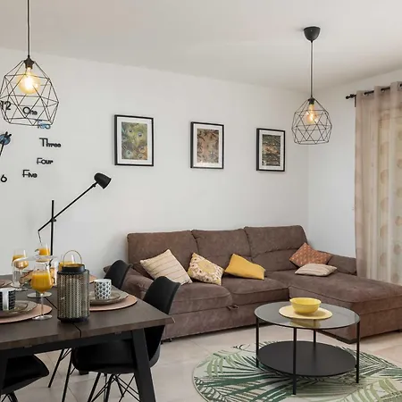 Why Not - Two Bedroom With Balcony דוברובניק