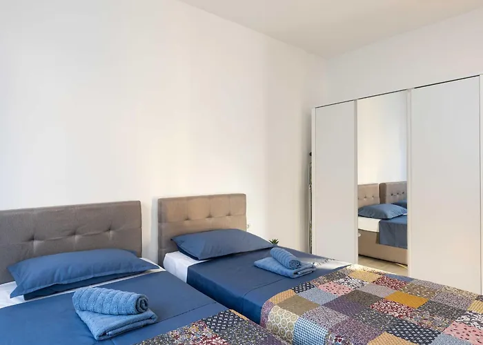 Apartment Why Not - Two Bedroom With Balcony