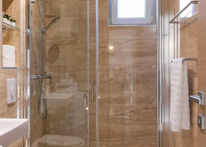 Why Not - Two Bedroom With Balcony Apartment *