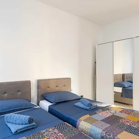 Apartman Why Not - Two Bedroom With Balcony